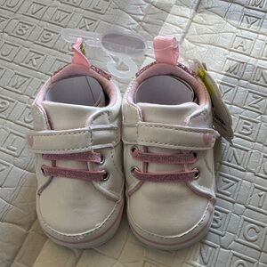 NWt White and Pink Baby Shoes